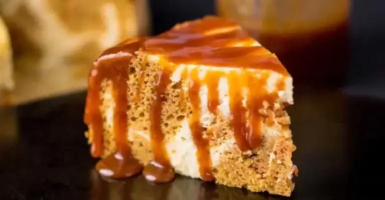 Pastel de Manzana con canela y glaseado con caramelo